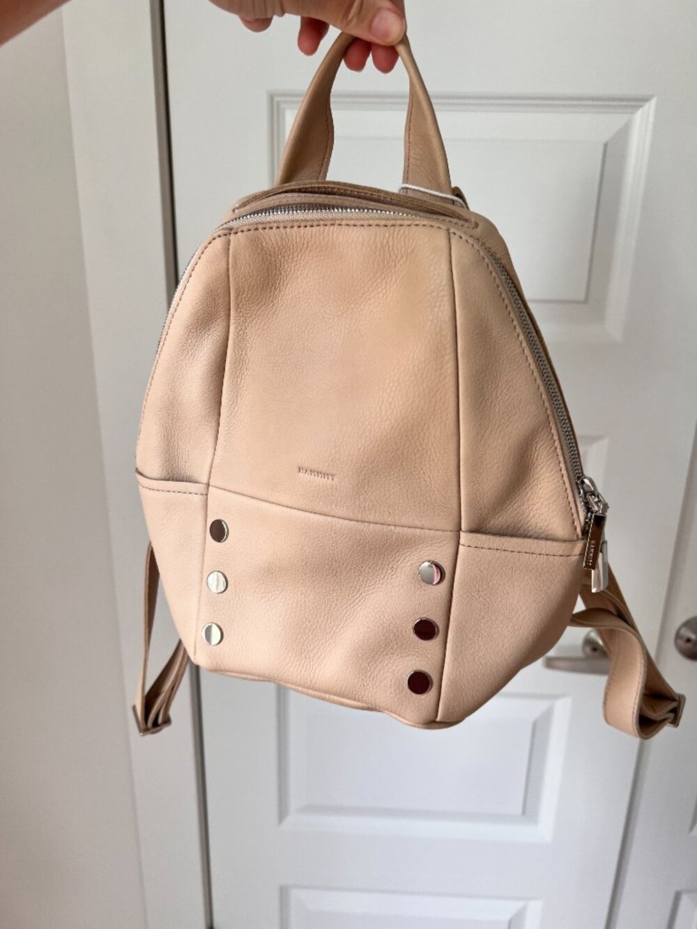Hammitt Hunter Medium Leather Backpack Tan Silver Studs NWT - Picture 6 of 8